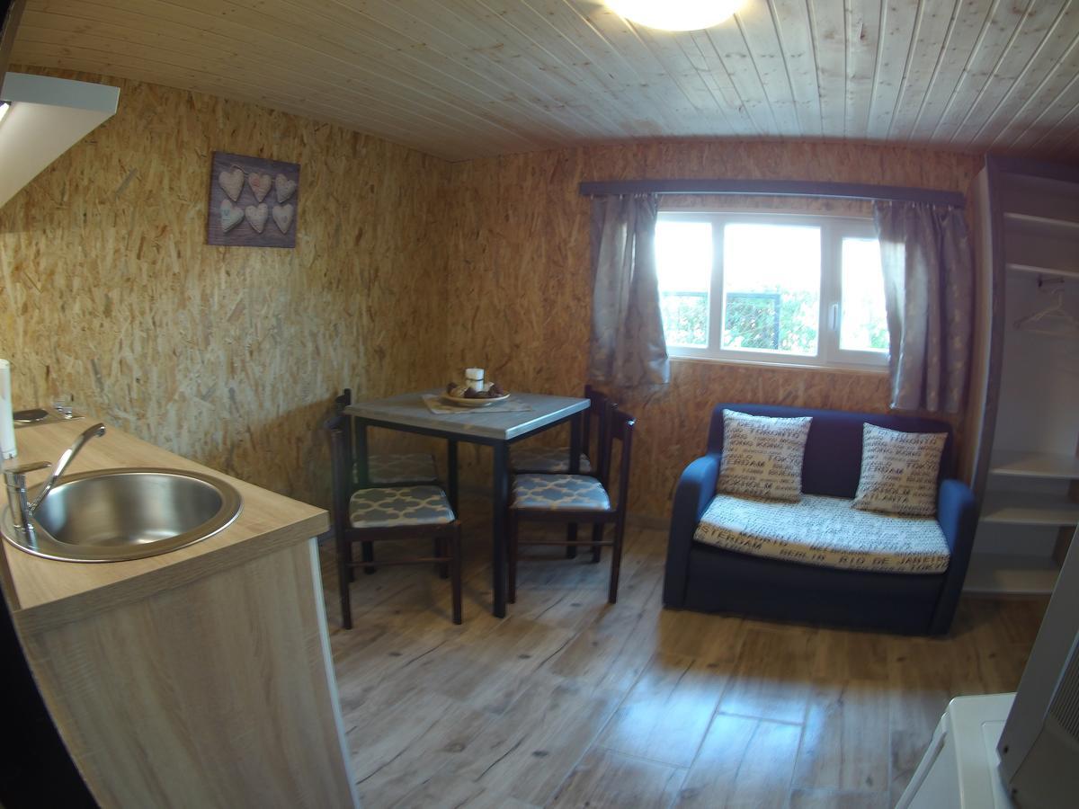Chaty - Resort Aqua Maria Velaty Eksteriør bilde